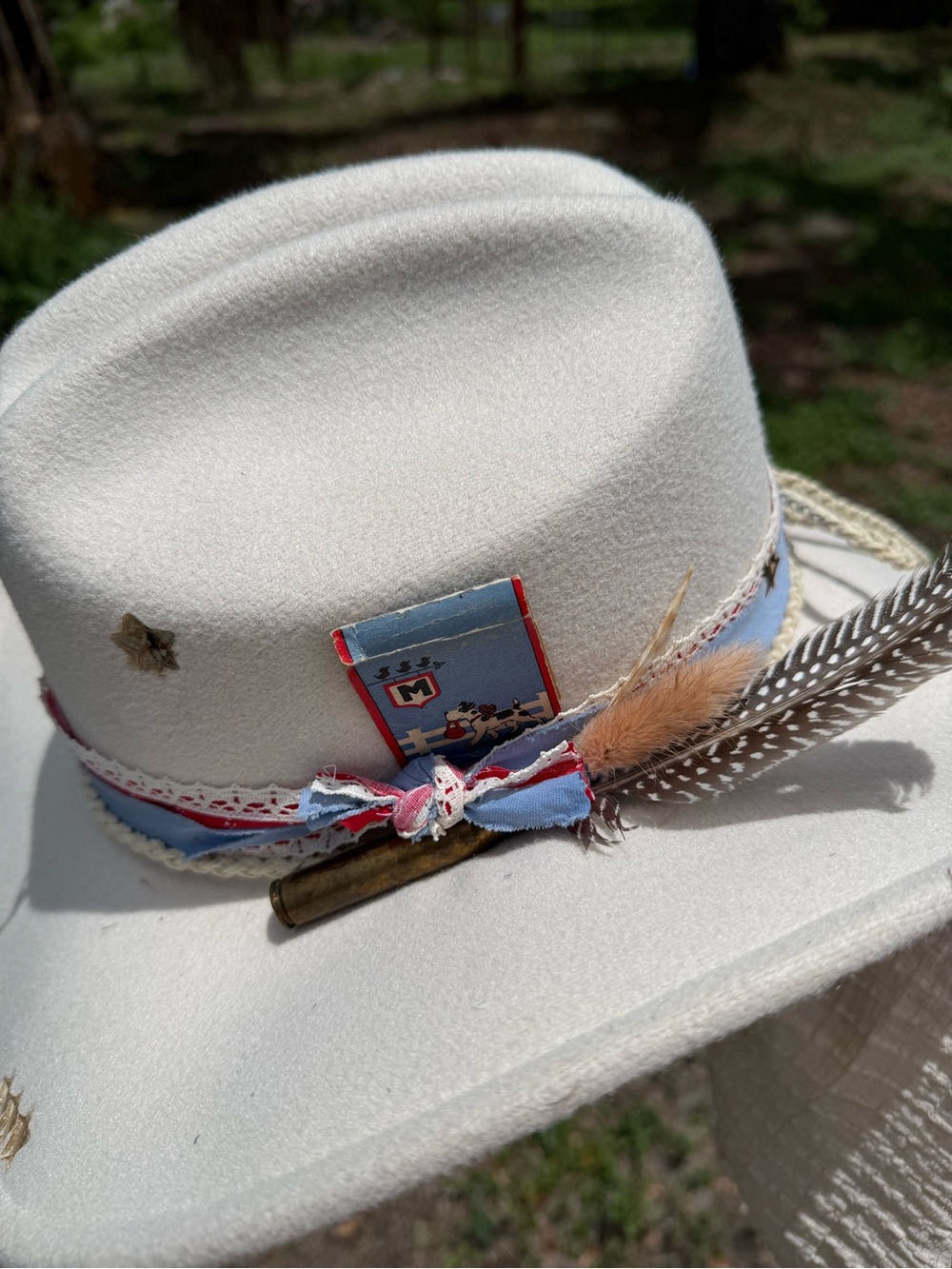 CALAMITY JANE: White Custom Cowboy Hat with Ribbon & Lace Hat Band - Picture 2 of 5